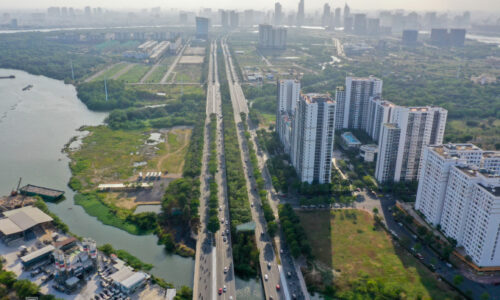 Doanh nghiệp tiết kiệm chi phí thông qua giao dịch bất động sản qua sàn
