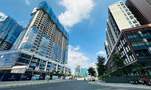 Chinh phục ‘cuộc chiến vương quyền’: HBC thực hiện cải tổ nhân sự và tài chính