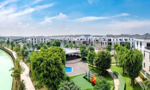 Thủ tướng Việt Nam đề xuất giải quyết các khó khăn để hỗ trợ Novaland trong việc phát triển dự án