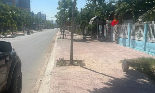 BÁN LÔ ĐẤT MẶT TIỀN ĐƯỜNG NGUYỄN TRƯỜNG TỘ, THI XÃ LAGI, BÌNH THẬN