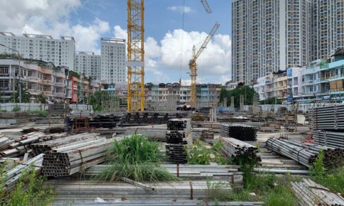 Nguy cơ phá sản đe dọa doanh nghiệp do dự án bị tạm dừng